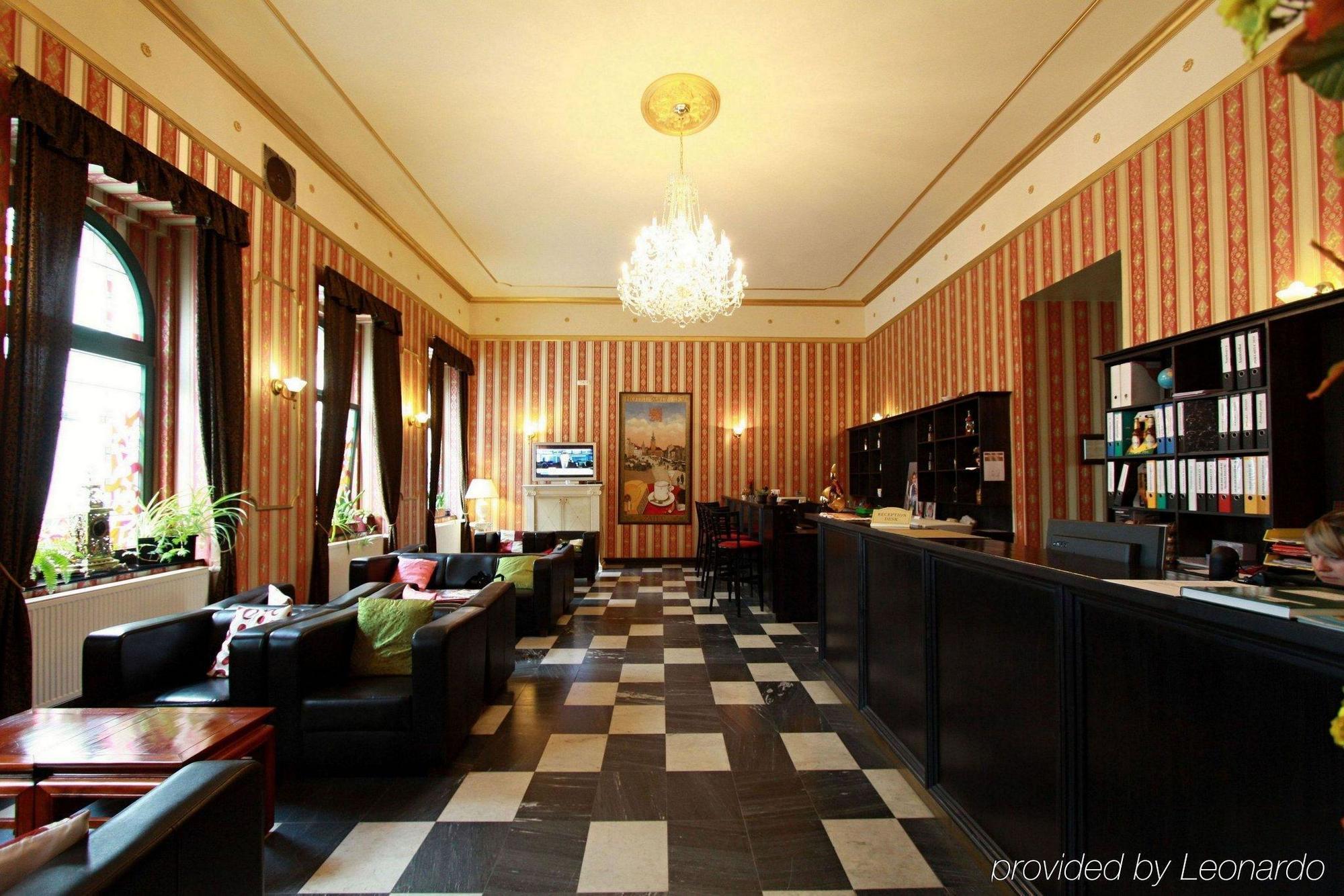 Zlaty Lev Hotel